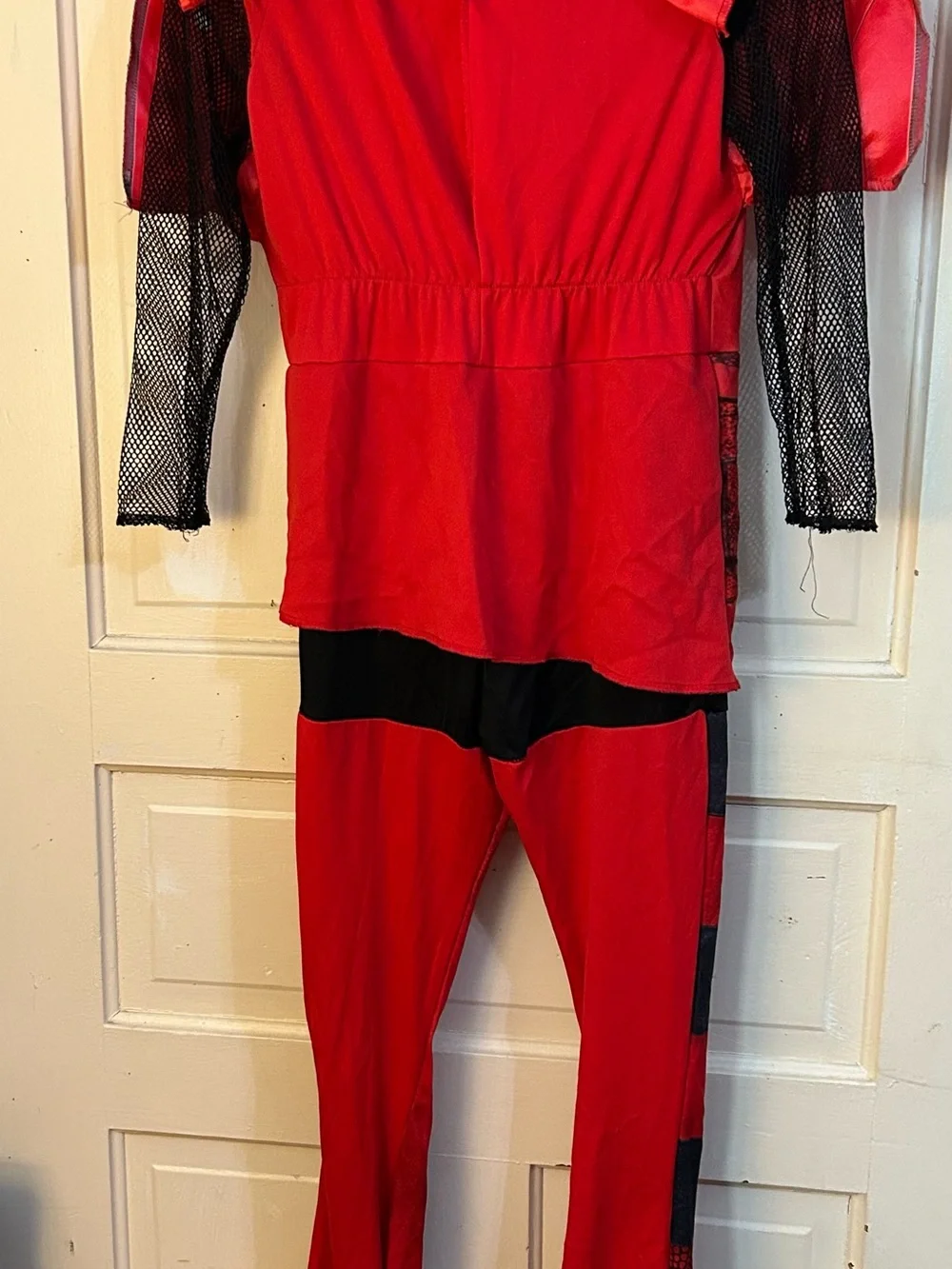 Disney Descendants 4 Rise of Red Costume Jumpsuit Outfit Kids Size Large 10/12